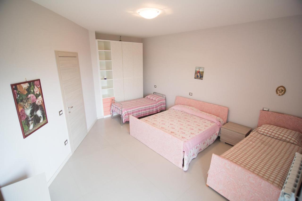 Montesarchio Casa Vacanza Dal Cavaliere מראה חיצוני תמונה