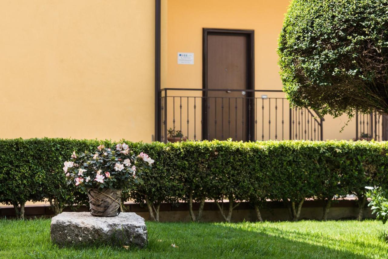 Montesarchio Casa Vacanza Dal Cavaliere מראה חיצוני תמונה